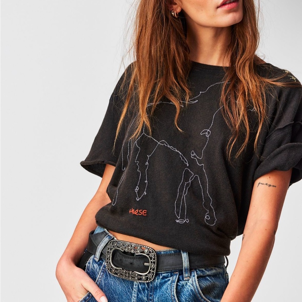 WE THE FREE HORSIN AROUND TEE BLACK HORSE COMBO